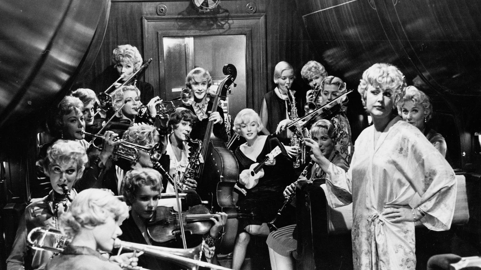 1600x900 Some Like it Hot