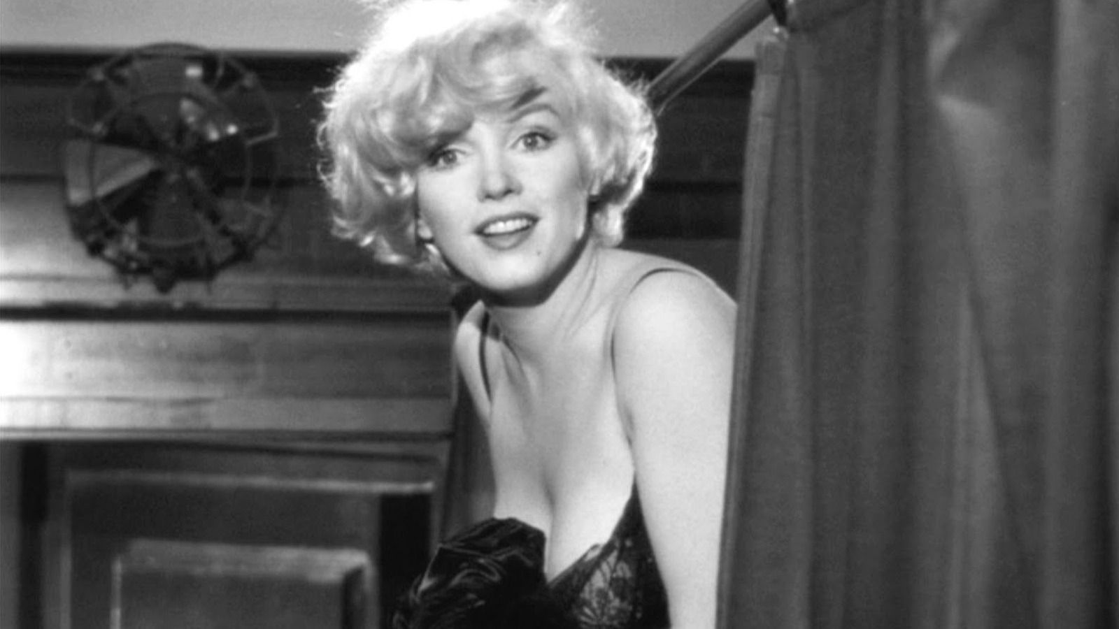 1600x900 Some Like It Hot Caused A Rift Between Billy Wilder And Marilyn Monroe
