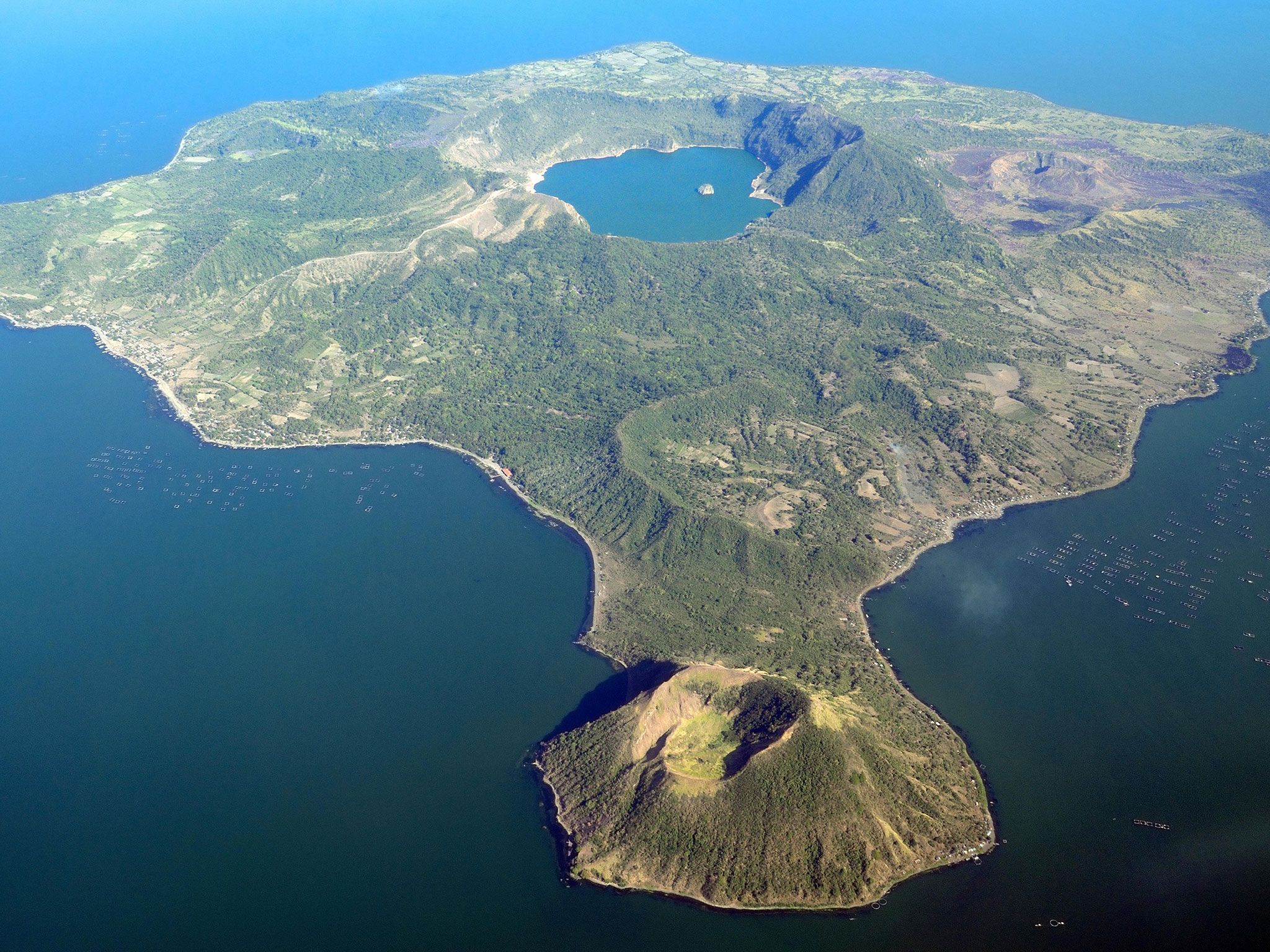 Taal Volcano Wallpapers - Top Free Taal Volcano Backgrounds ...