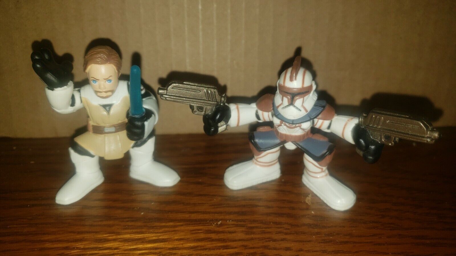 1600x900 Hasbro Star Wars Clone Wars Obi Wan Armor & Commander Fox 2&; Figures