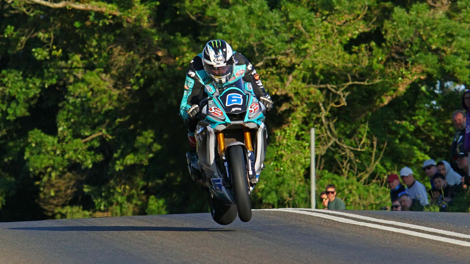 1920x1080 Isle of Man TT 2023: Dunlop dominates first Supersport race for 22nd win