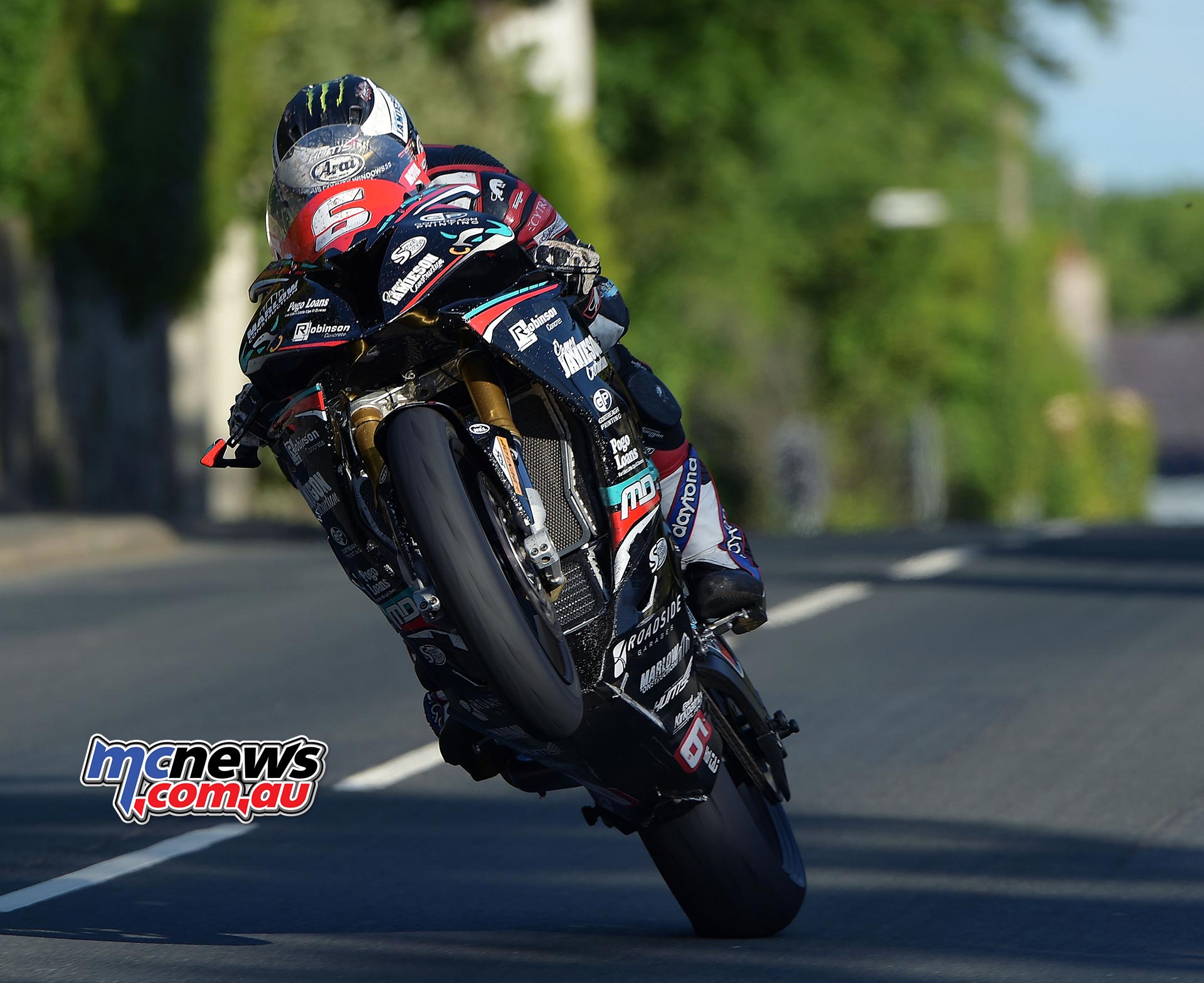 1920x1568 Michael Dunlop with Tyco BMW for IOM TT and NW200