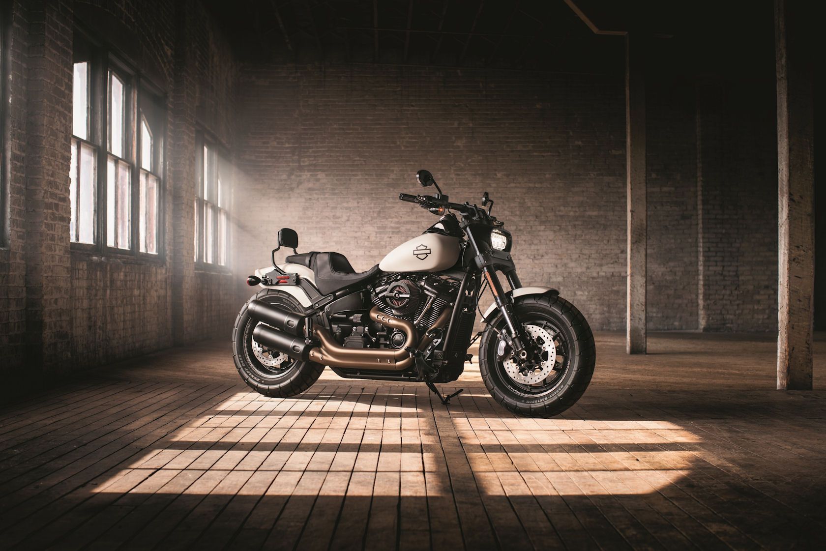 1680x1121 Dunlop Introduces D429 Tyre For Harley Davidson