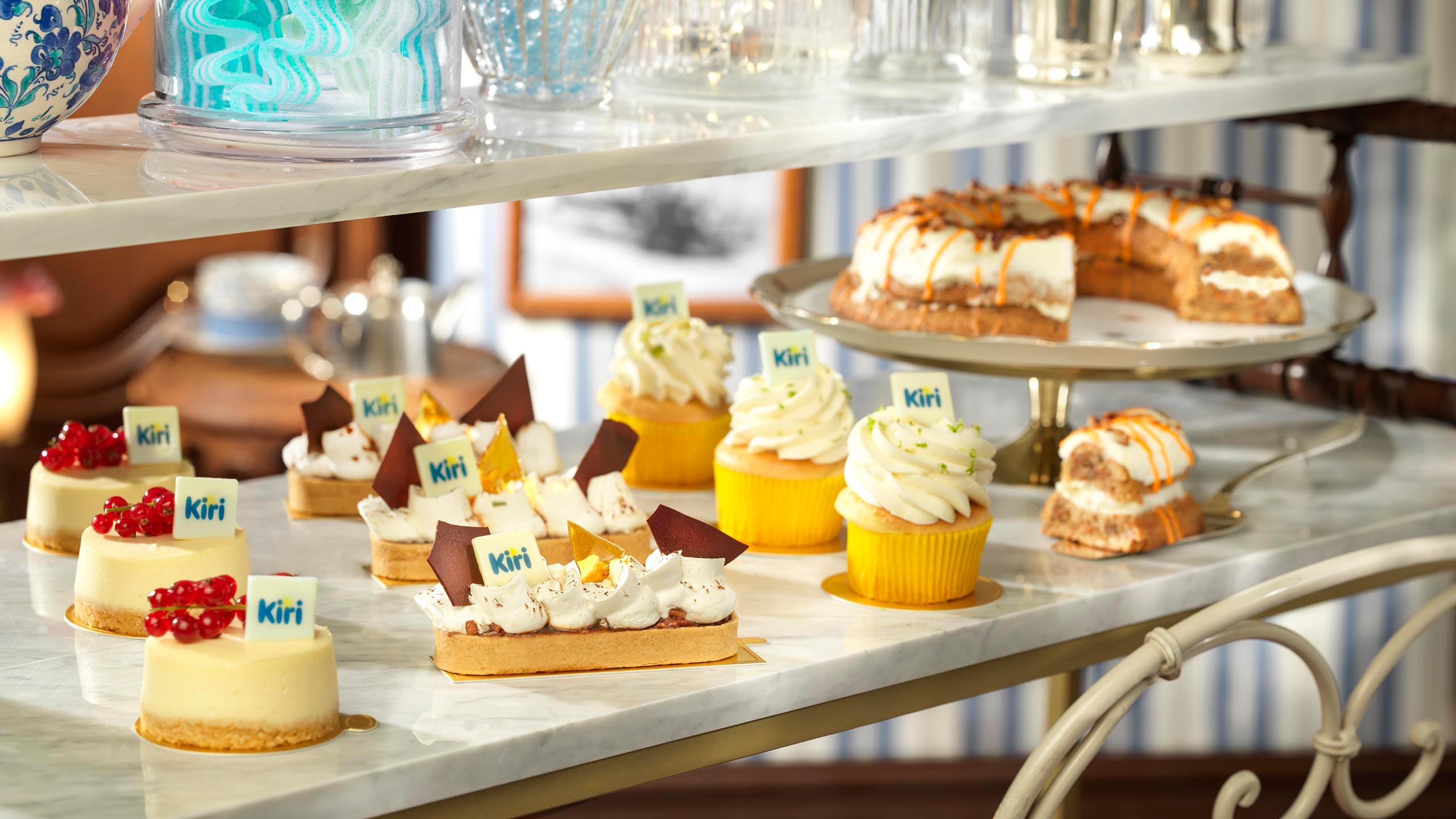 2560x1440 Cable Car Bake Shop on Main Street
