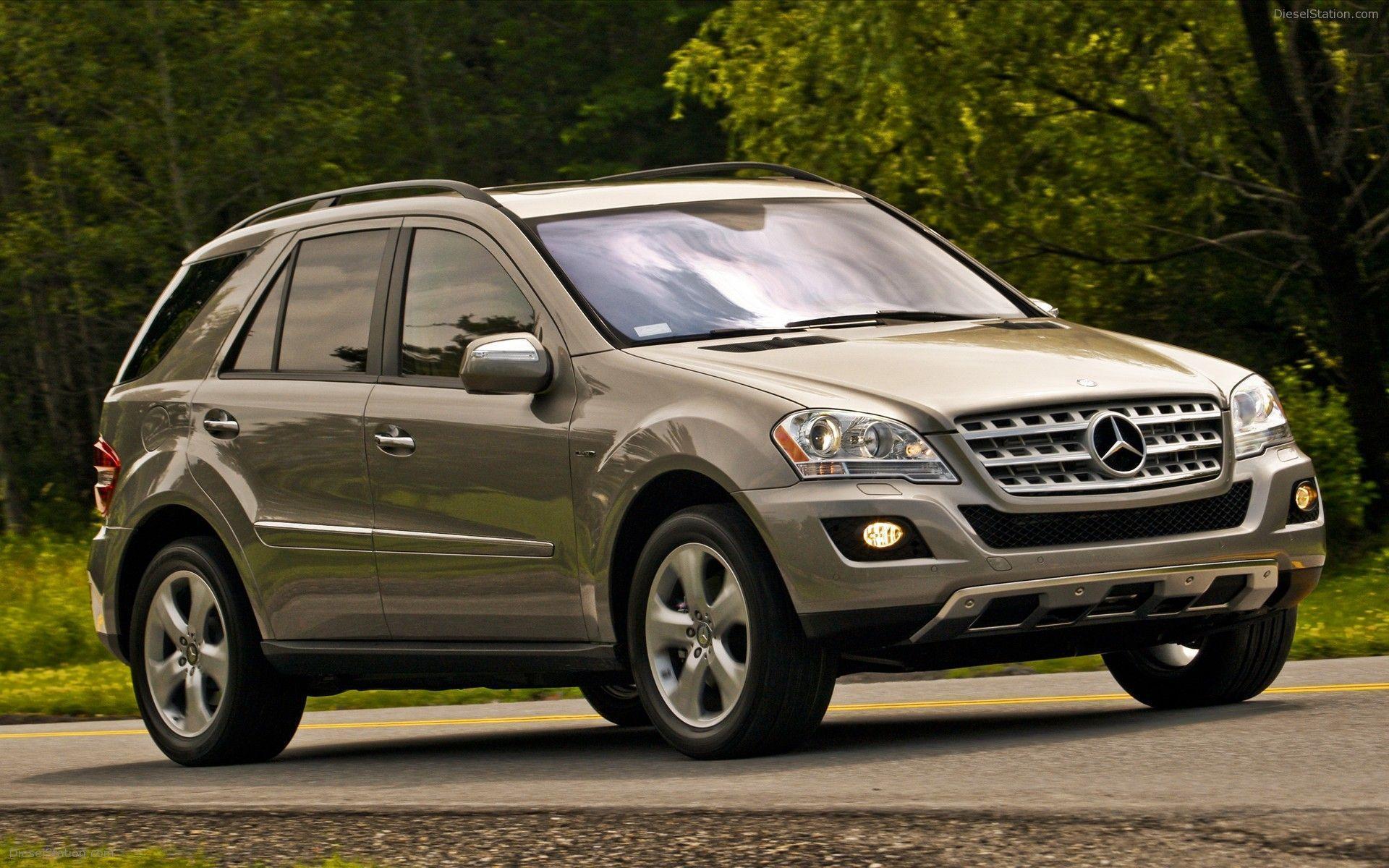 1920x1200 Mercedes Benz ML320 Wallpaper