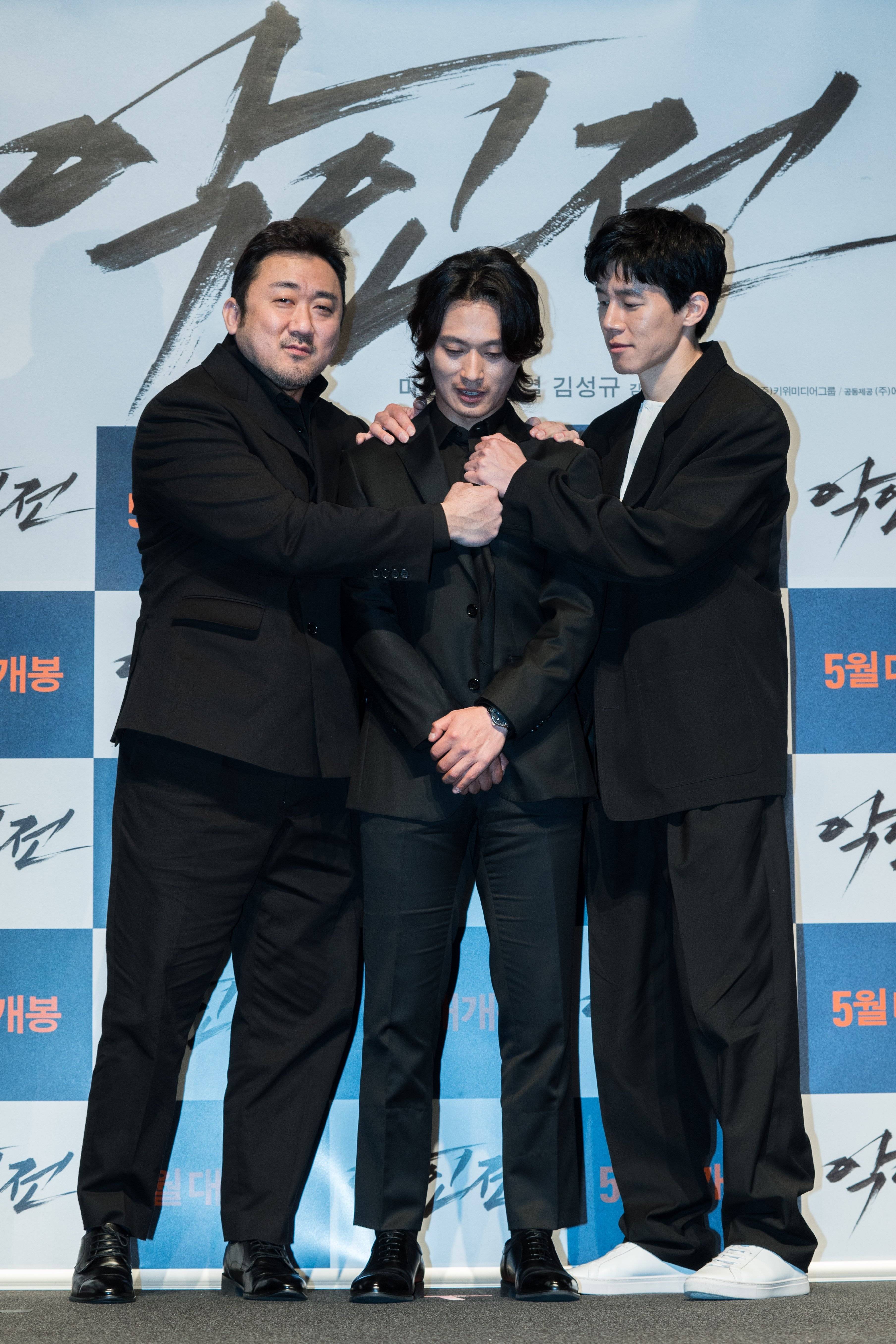 3617x5426 Photos Press Conference Image for the Upcoming Korean Movie 'The Gangster, the Cop, the Devil' HanCinema