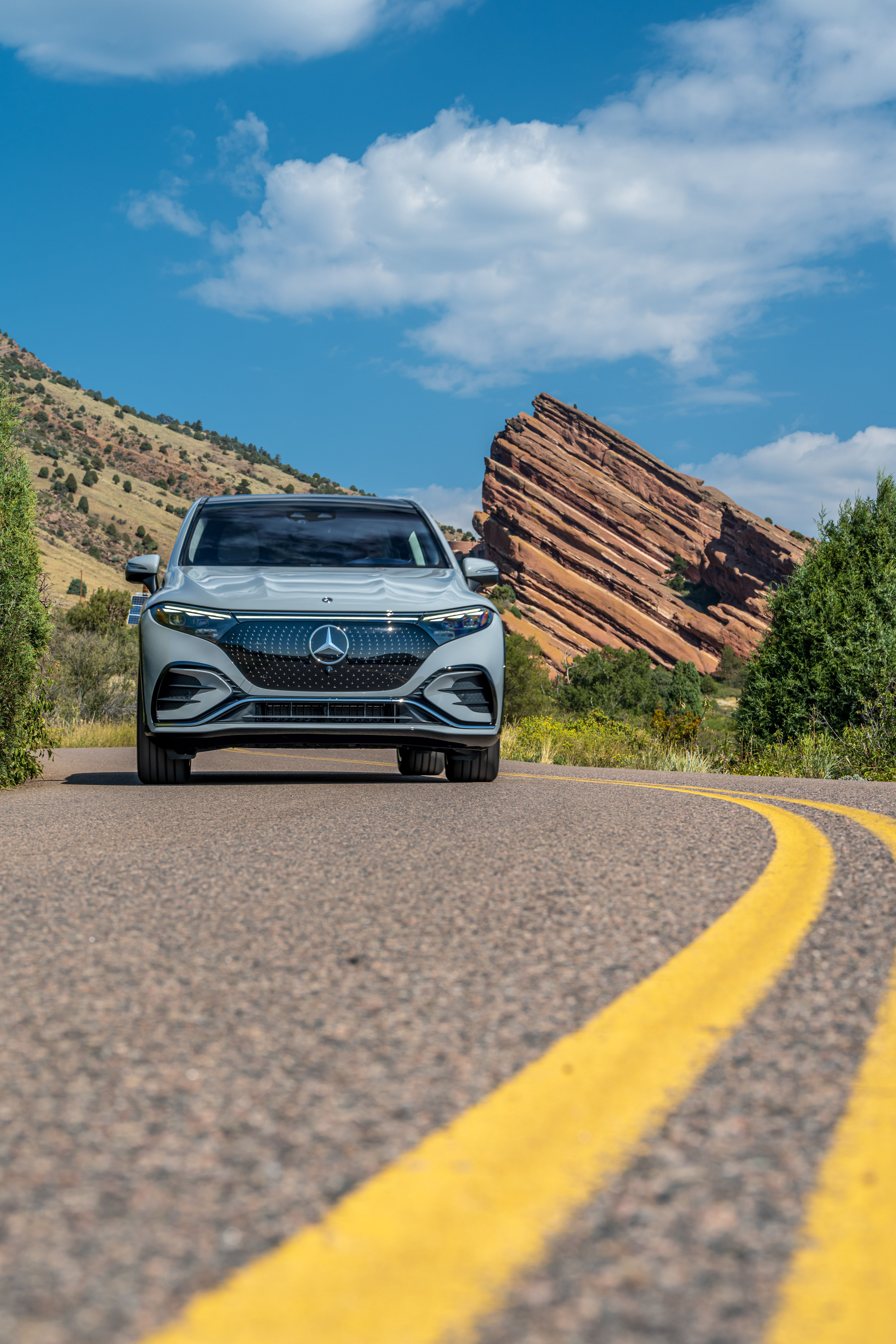 5235x7852 View Photo Of The 2023 Mercedes Benz EQS SUV