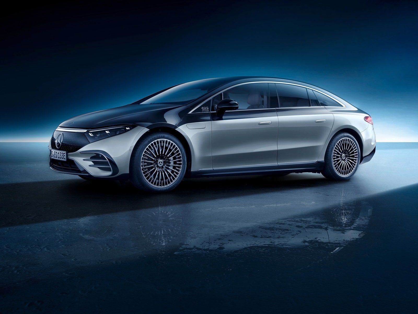 1600x1200 Mercedes 2022 EQS Review: Too Much Tech