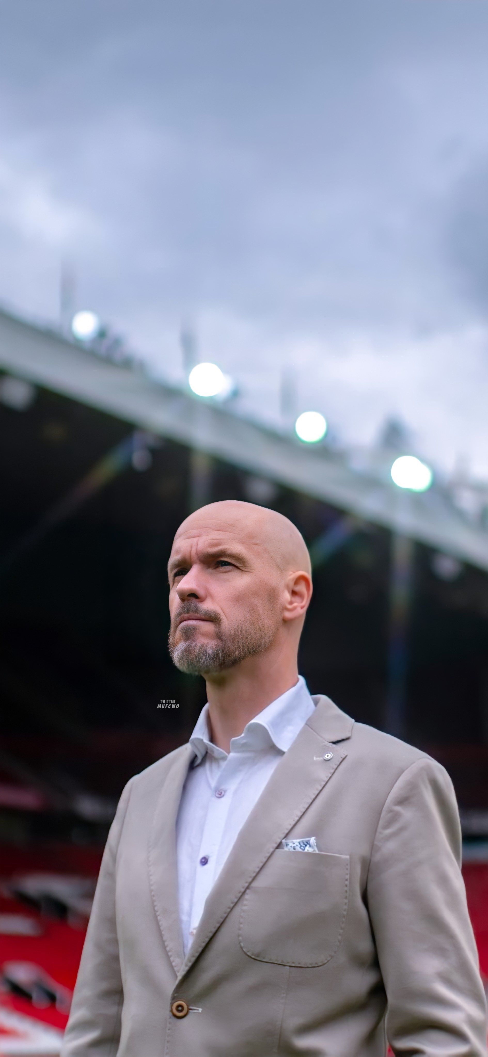 1890x4096 UNITED WORLD on X: 4K. #wallpaper : Erik Ten Hag ❤️ / X