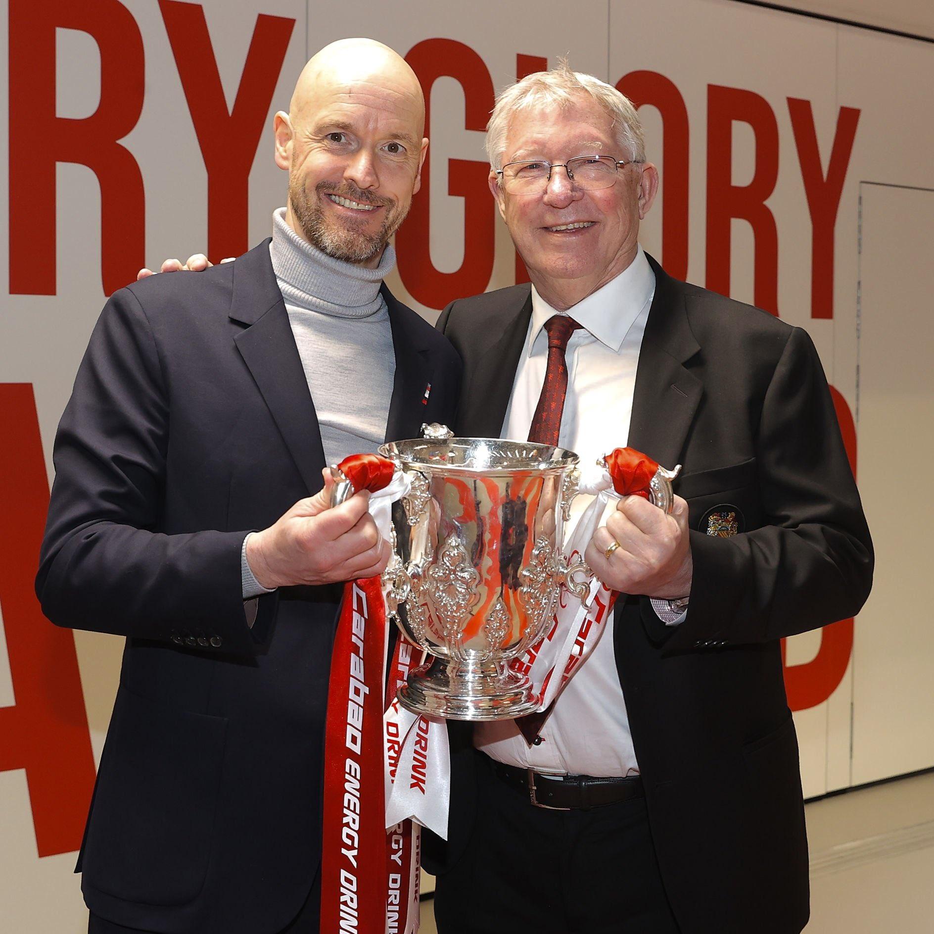1888x1887 Erik ten Hag and Sir Alex Ferguson with the trophy ❤️