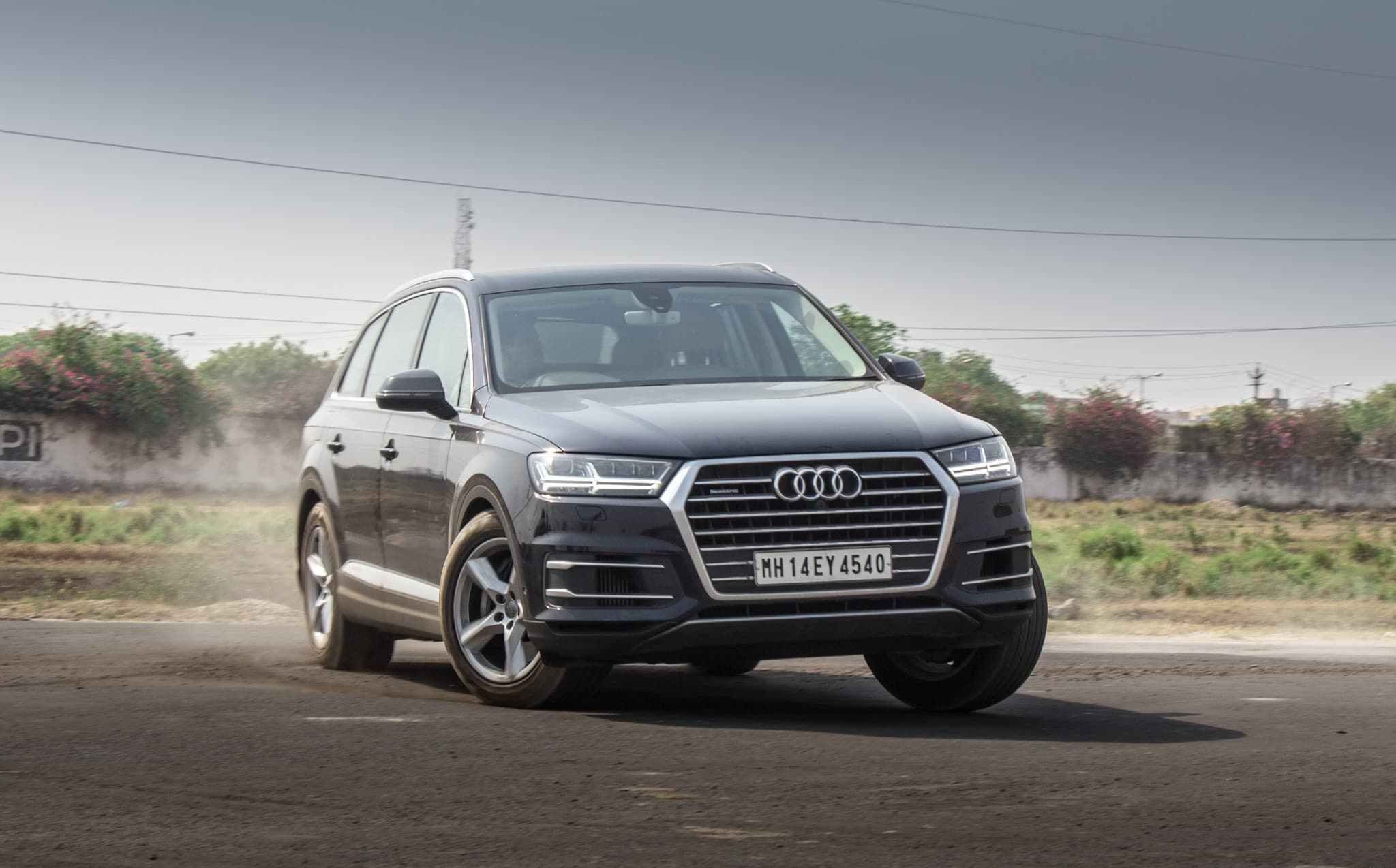 2048x1274 Audi Q7 Wallpaper