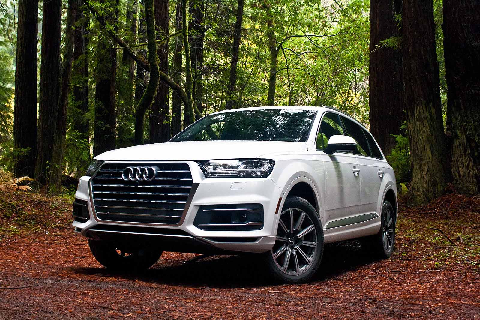 1600x1067 Audi Q7: One of Wards 10 Best User Experiences. Audi Fort Wayne