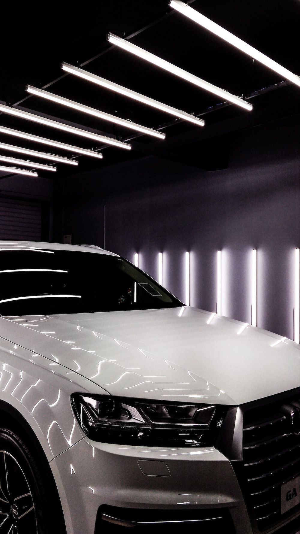1000x1778 Audi Q7 Picture. Download Free Image