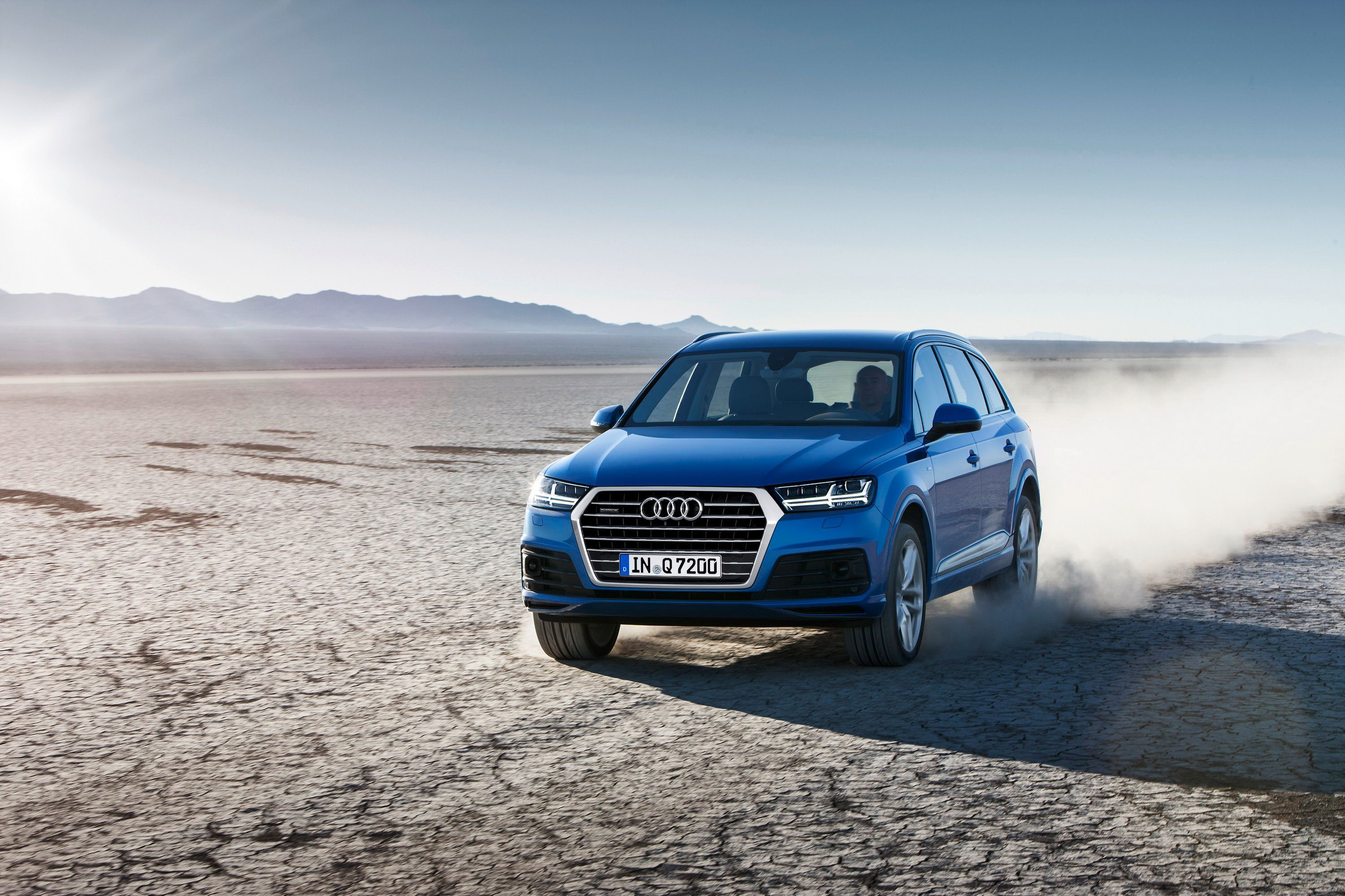 3000x1999 Wallpaper of the day: 2018 Audi Q7