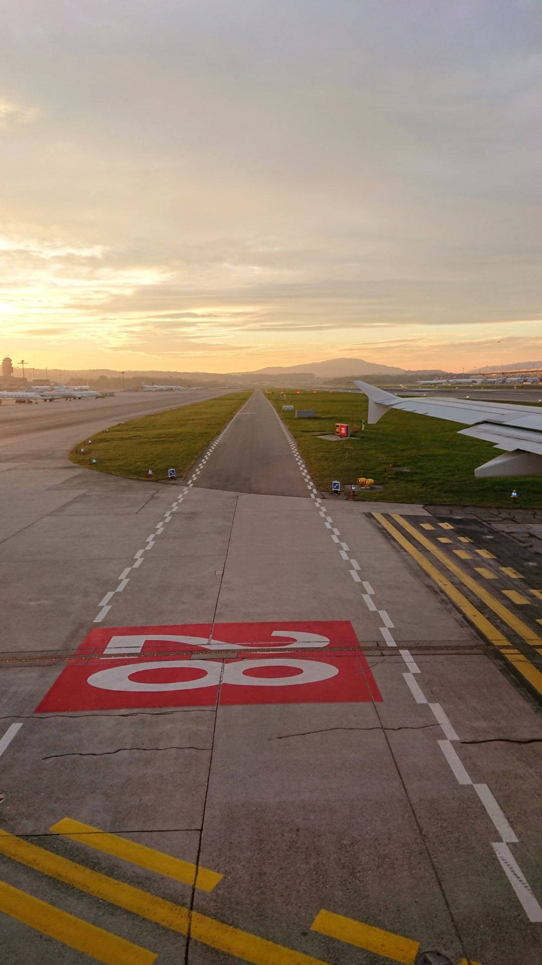 1080x1920 Download Number 28 Runway Wallpaper