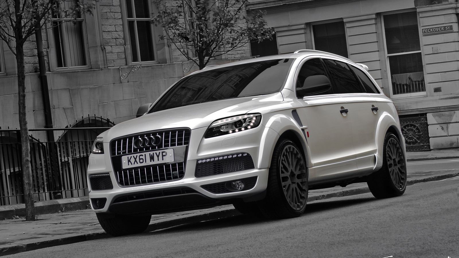 1600x900 A. Kahn Design Adds Bespoke Touch To The Audi Q7