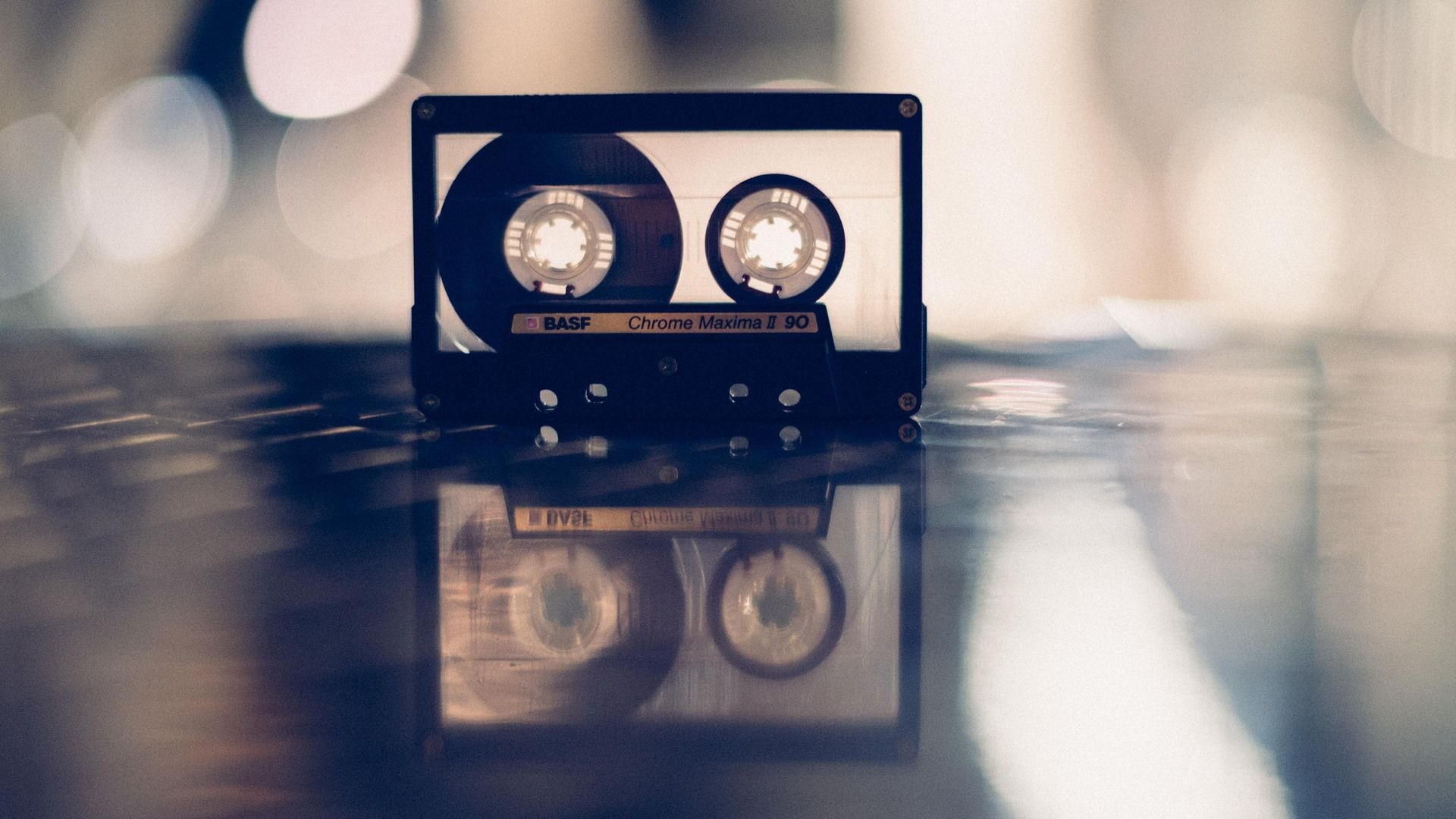 1920x1080 Retro Vibes: HD Cassette Music Wallpaperx1080