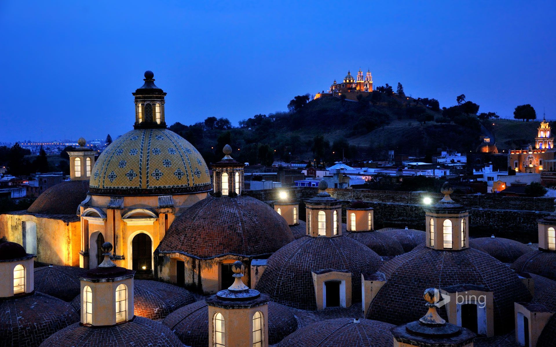 1920x1200 Convento de San Gabriel monastery, San Pedro Cholula, Puebla, Mexico Wallpaper