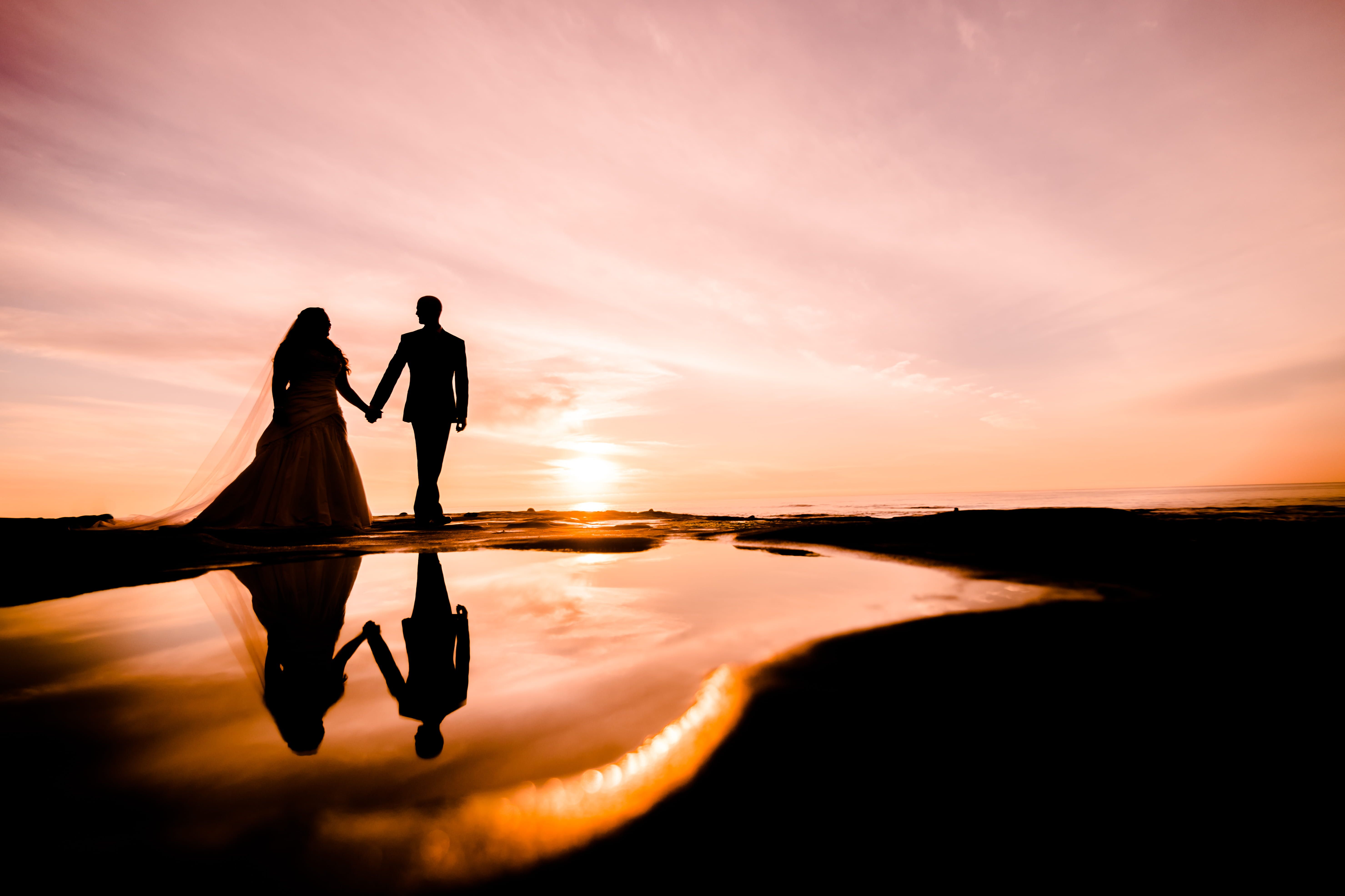 5916x3944 silhouette photography of couple walking near body of water #couple #wedding #reflection #marriage. Silhouette photography, Man and woman silhouette, Photography