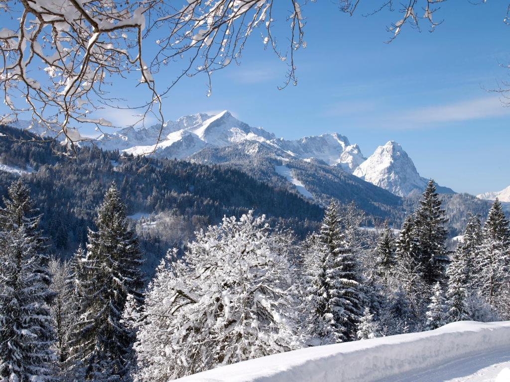 1024x768 Hotel Zugspitze, Garmisch Partenkirchen