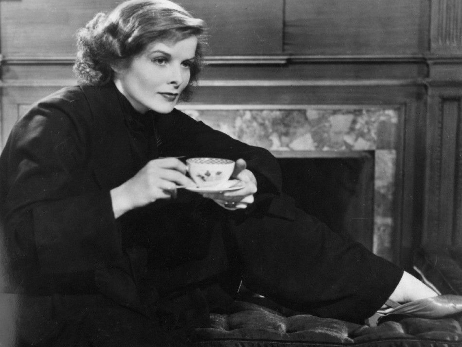1600x1200 Katharine Hepburn?s Home for Classic Hollywood Fan