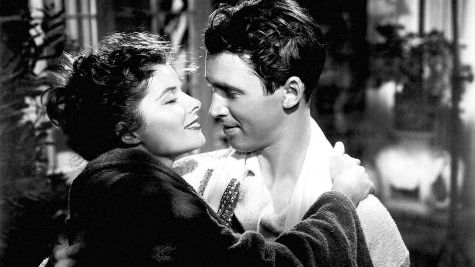 1600x900 A Philadelphia Story Review: A Very Different Romantic Punch Up