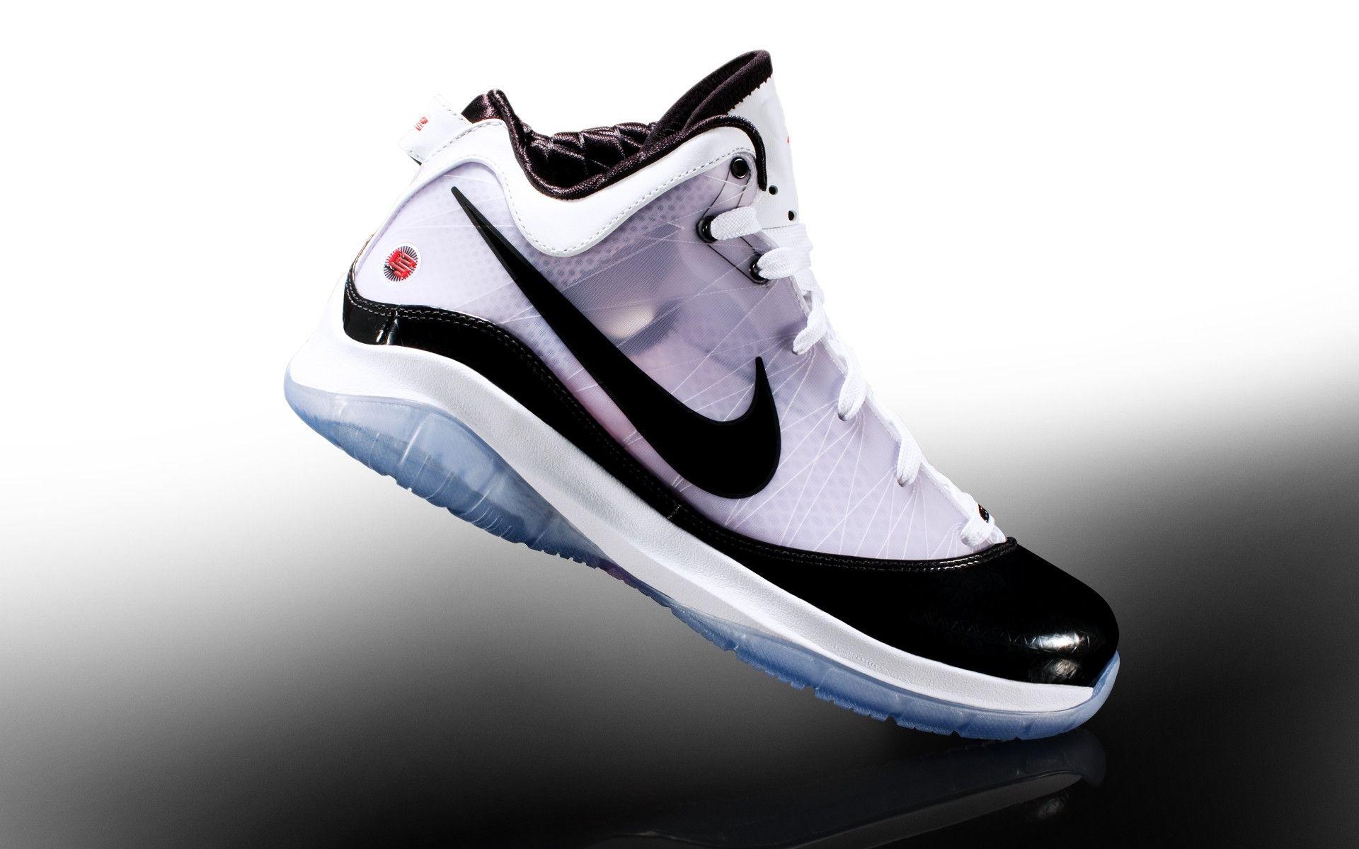 1920x1200 Nike Shoes Wallpaper 1920x1200 (165.1 KB)