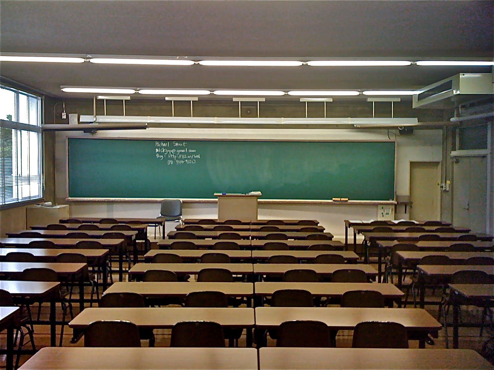 1600x1200 Why School Sucks (hint: it's not because it's “boring”).