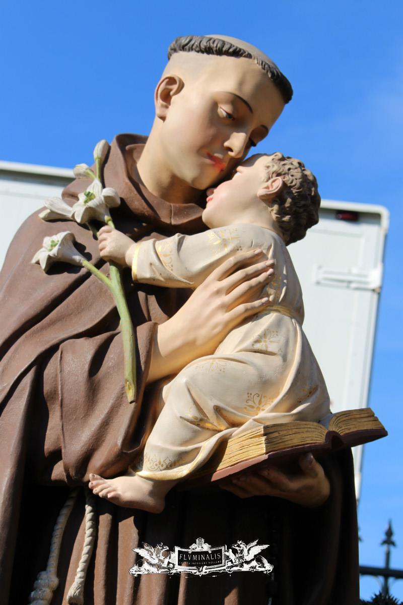 800x1200 St. Anthony Church Statues II