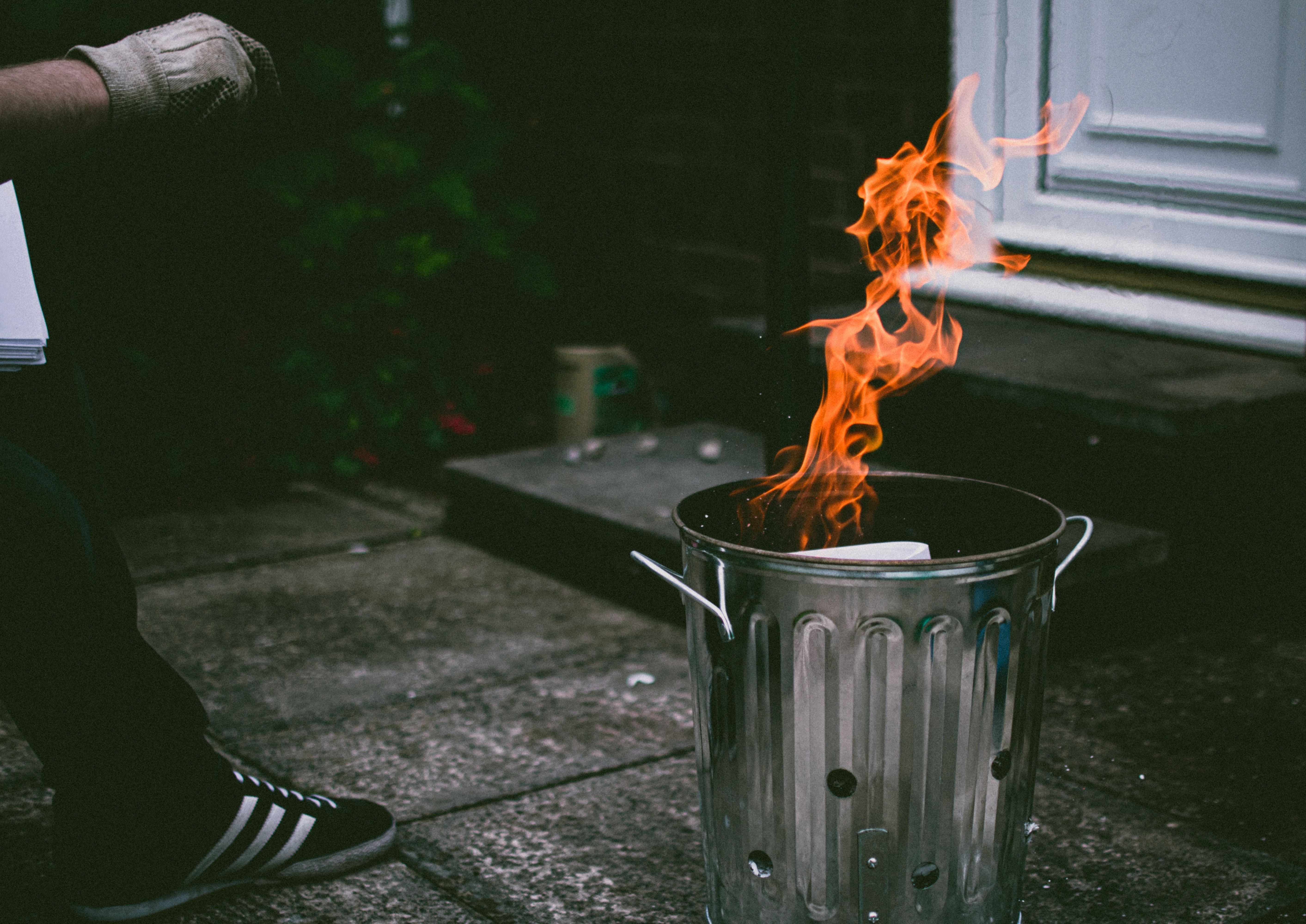 Dustbin Wallpapers - Top Free Dustbin Backgrounds - WallpaperAccess