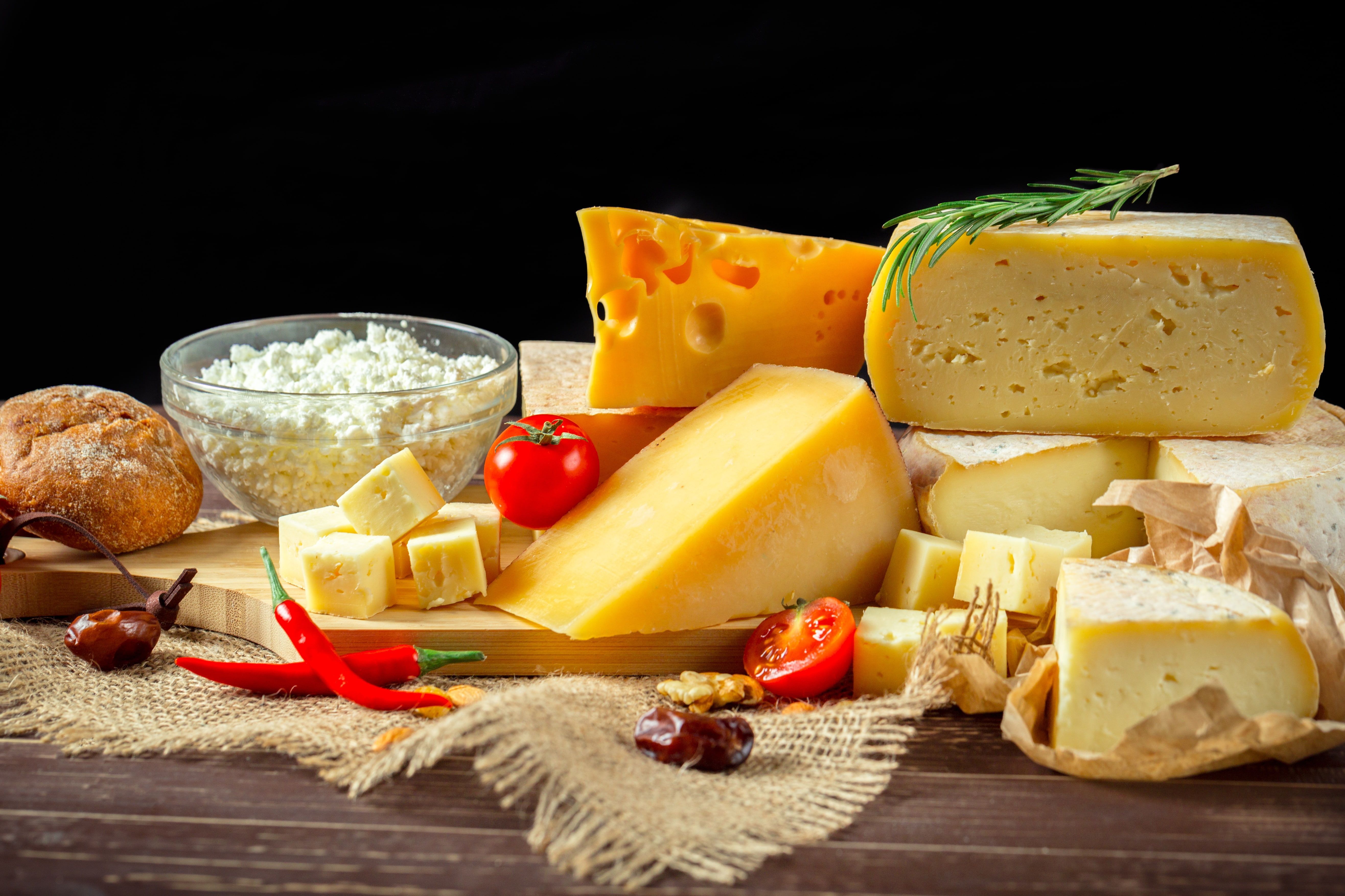 5264x3510 Wallpaper / cheese, pepper, 5K, dairy products free download