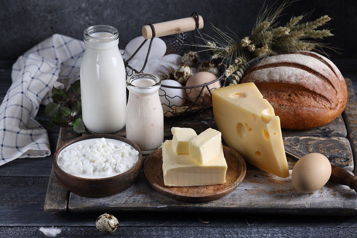 1200x800 294: Dairy Vs Non Dairy Milk: Which Is Better For You, Your Skin + The Planet? (PART 1)