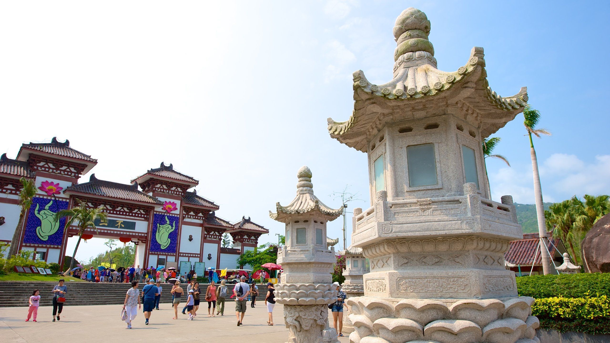 2560x1440 Fun Things to Do in Hainan September 2023