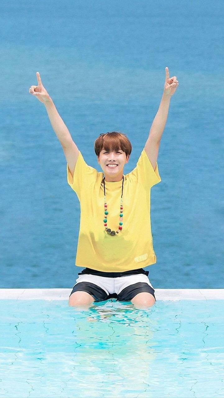 720x1280 Jhope Wallpaper