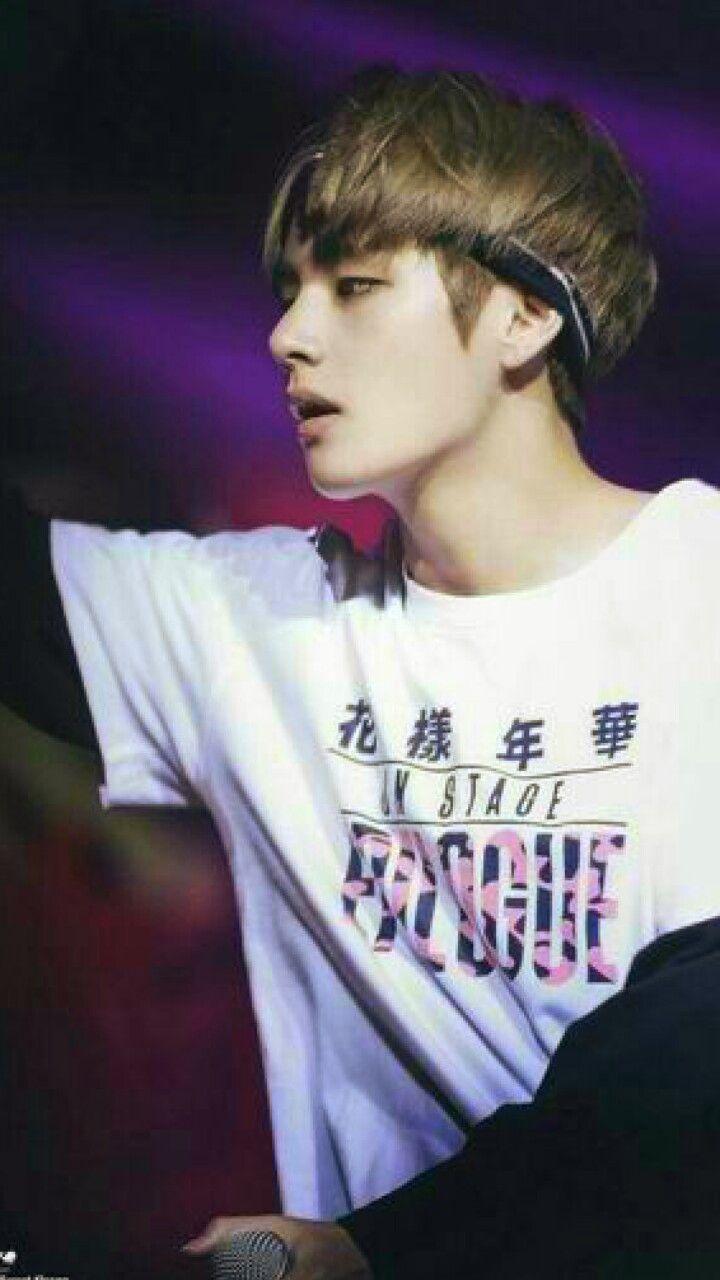 720x1280 Kim Tae Hyung Wallpaper