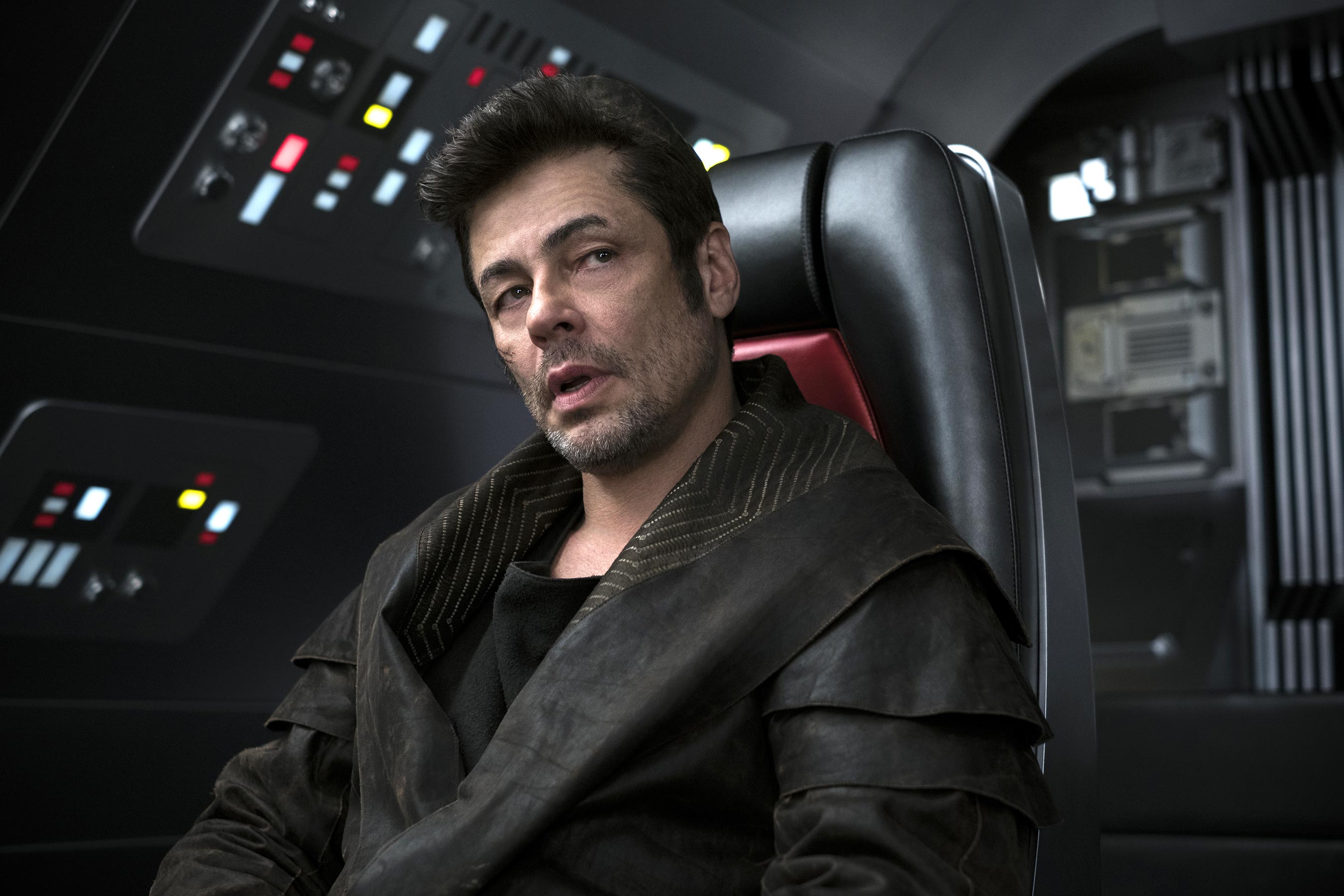 2700x1800 Benicio Del Toro In Star Wars The Last Jedi HD Movies, 4k Wallpaper, Image, Background, Photo and Picture