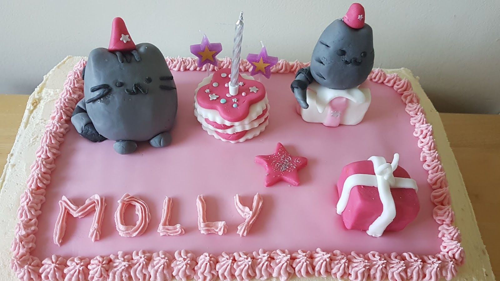 1600x900 Pusheen birthday cake