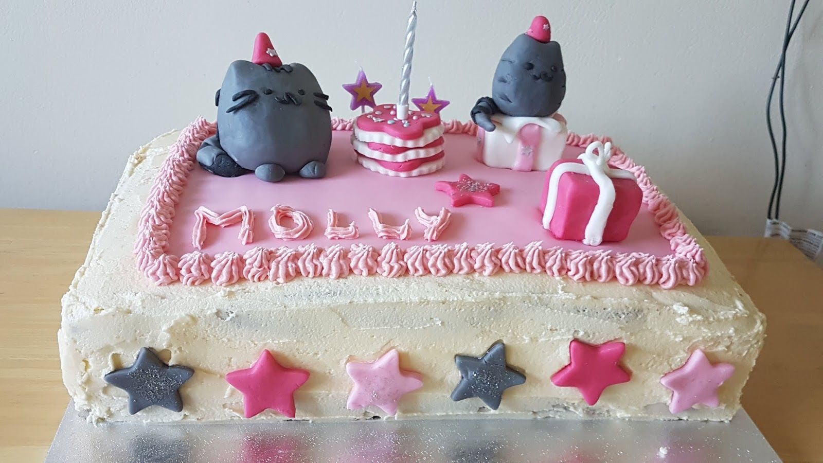1600x900 Pusheen birthday cake