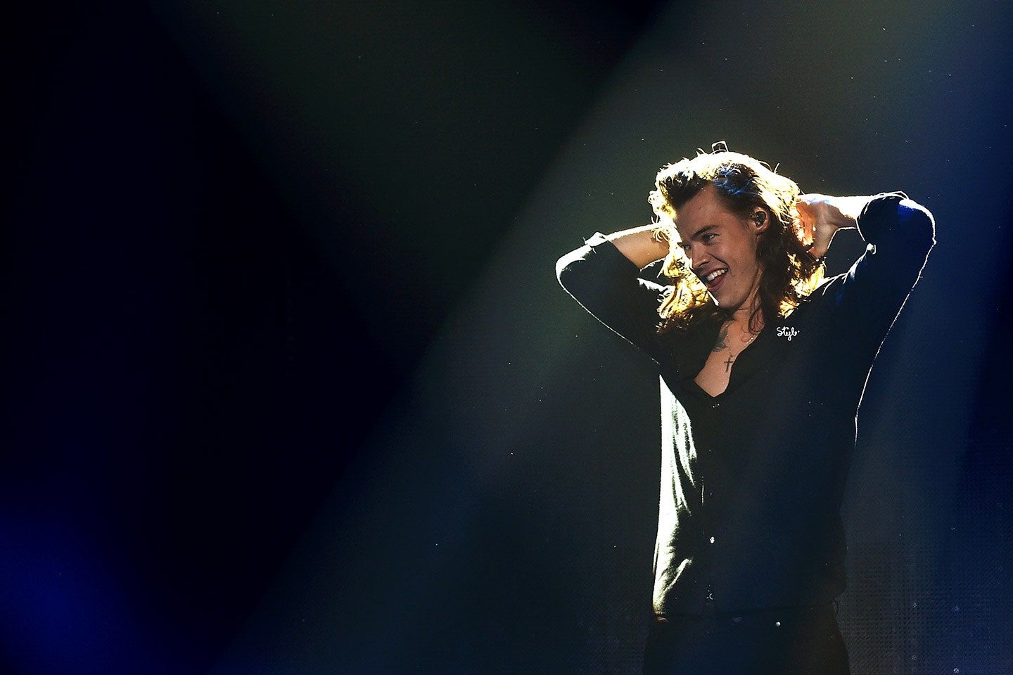 1440x960 Harry Styles Cuts Long Hair