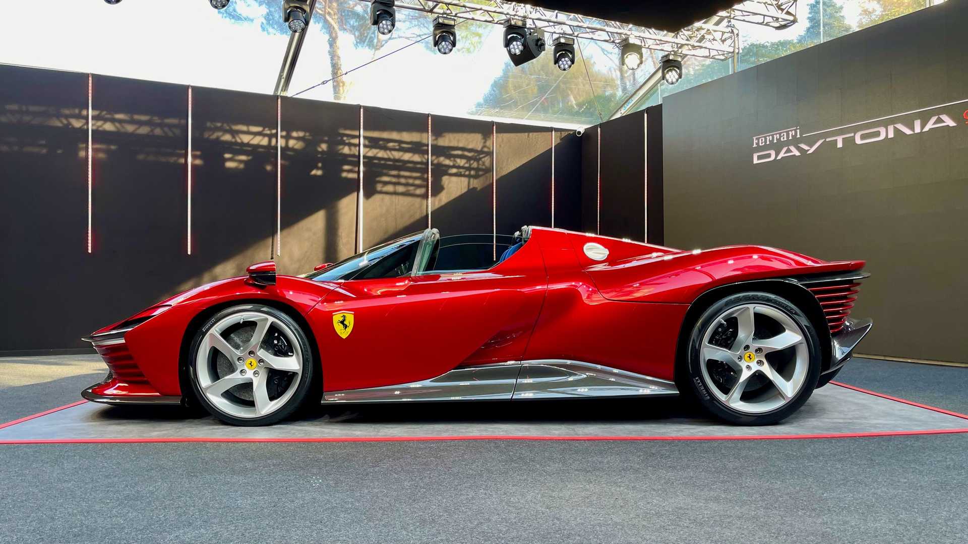 1920x1080 Ferrari Daytona SP3 Debuts With 828 HP V Retro Inspired Styling