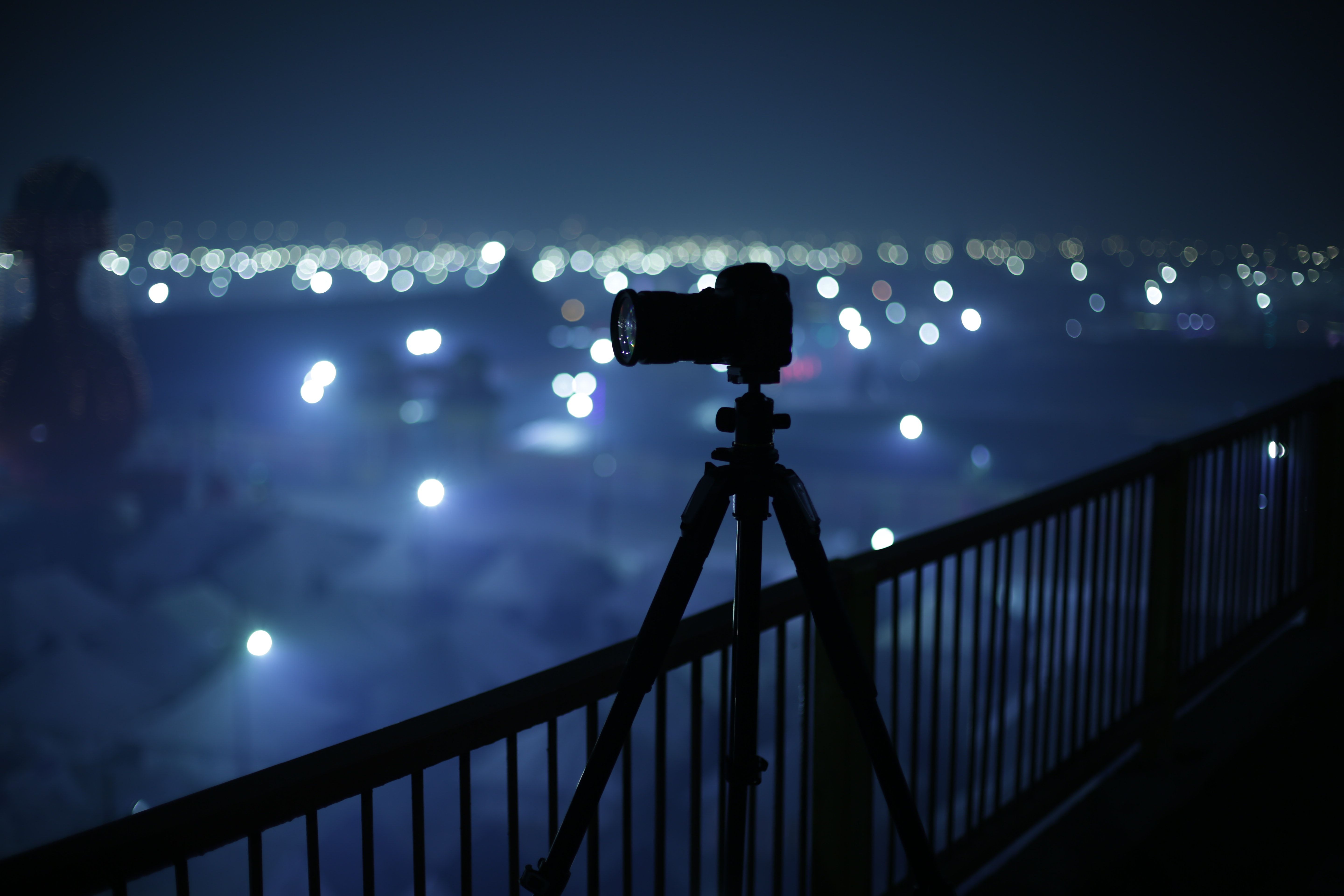 5760x3840 Digital Camera on Tripod Beside Hand rail · Free