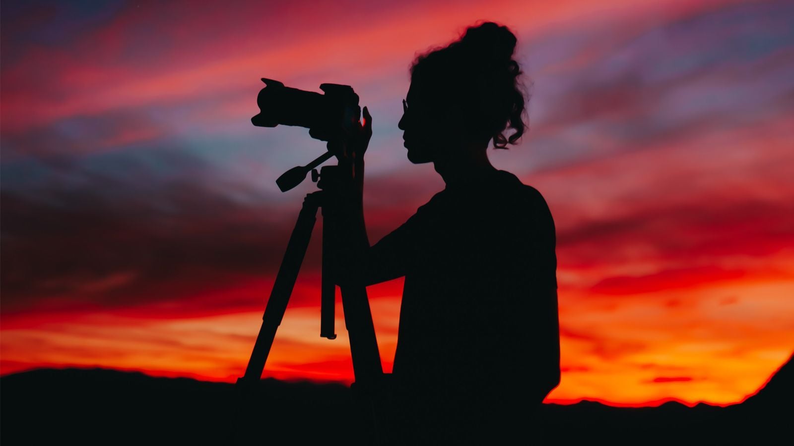 1600x900 Monopod Vs. Tripod. When to Use Each