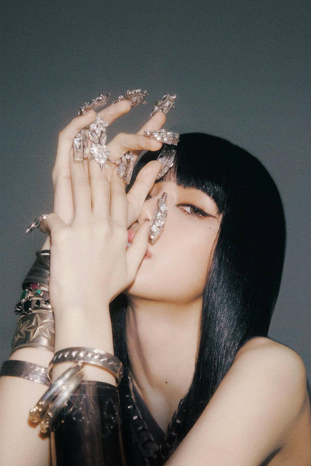 1080x1620 Blackpink's Lisa Talks Vogue Through Her Solo Debut