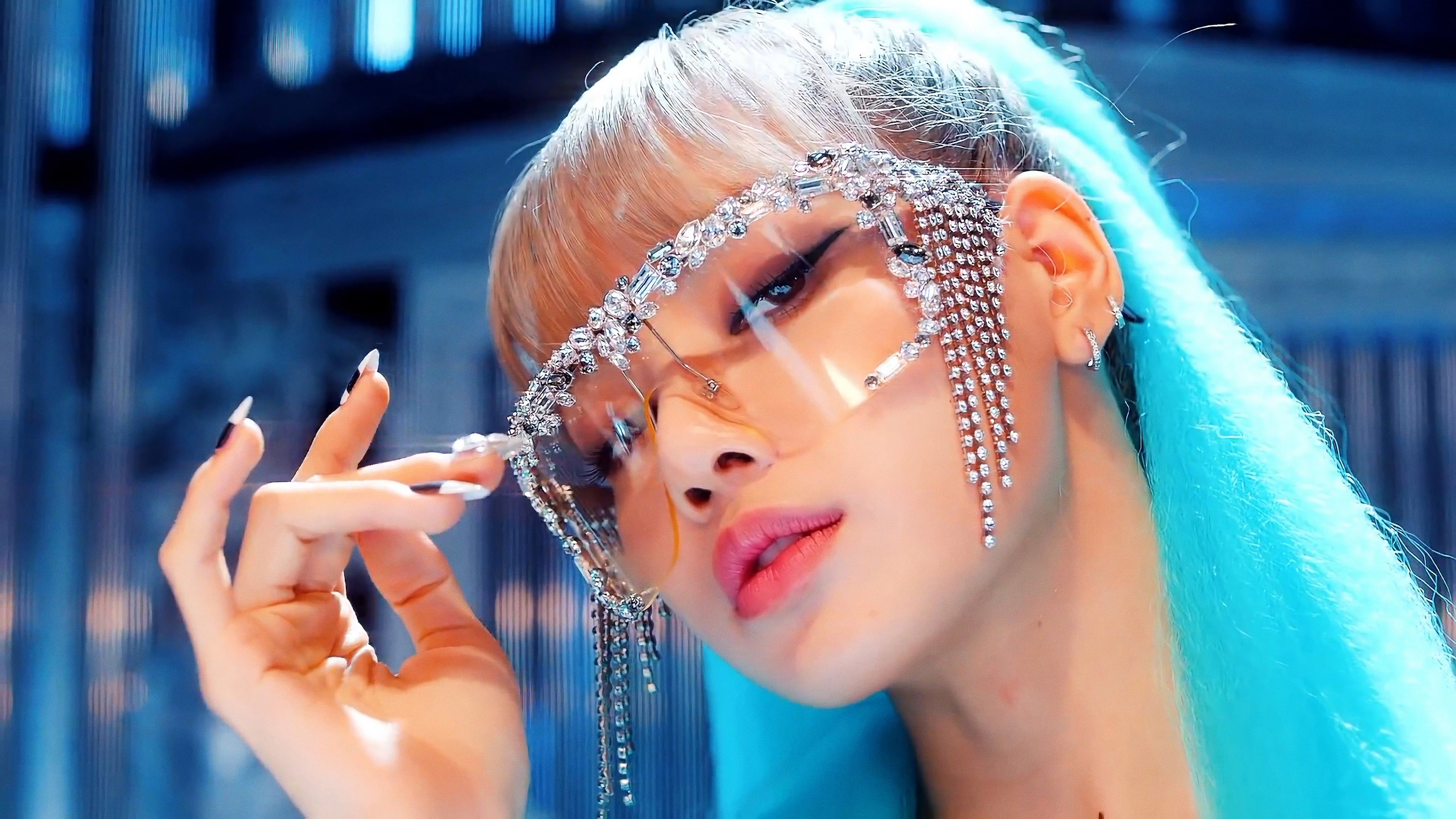 5120x2880 Lalisa Lisa Wallpaper