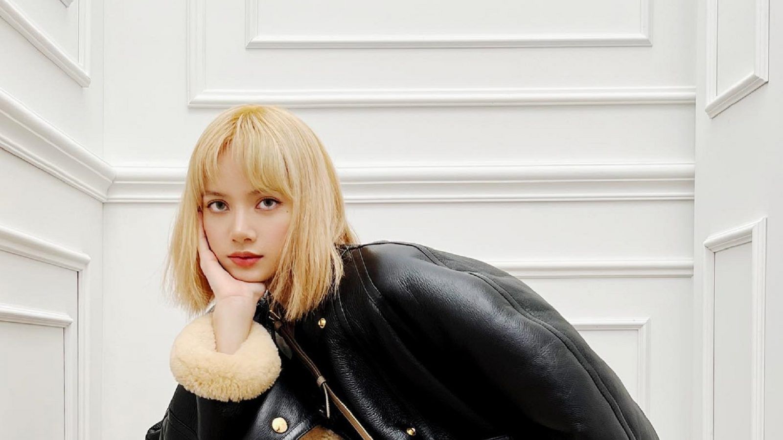 1600x900 BLACKPINK's Lisa creates streaming record with 'MONEY' on Spotify