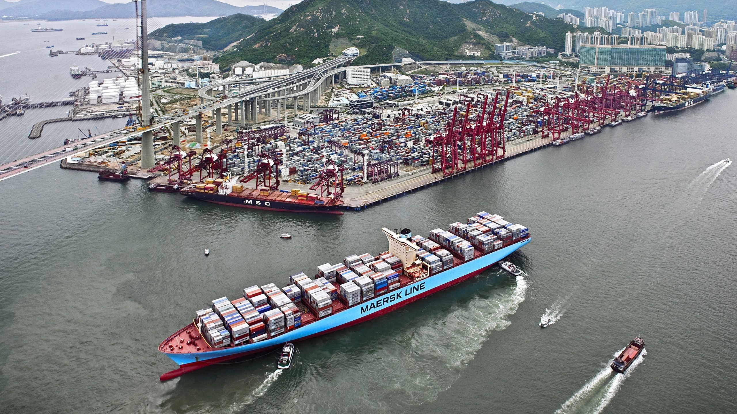 2560x1440 Photo Container ship Maersk Line, port Coast Marinas 2560x1440