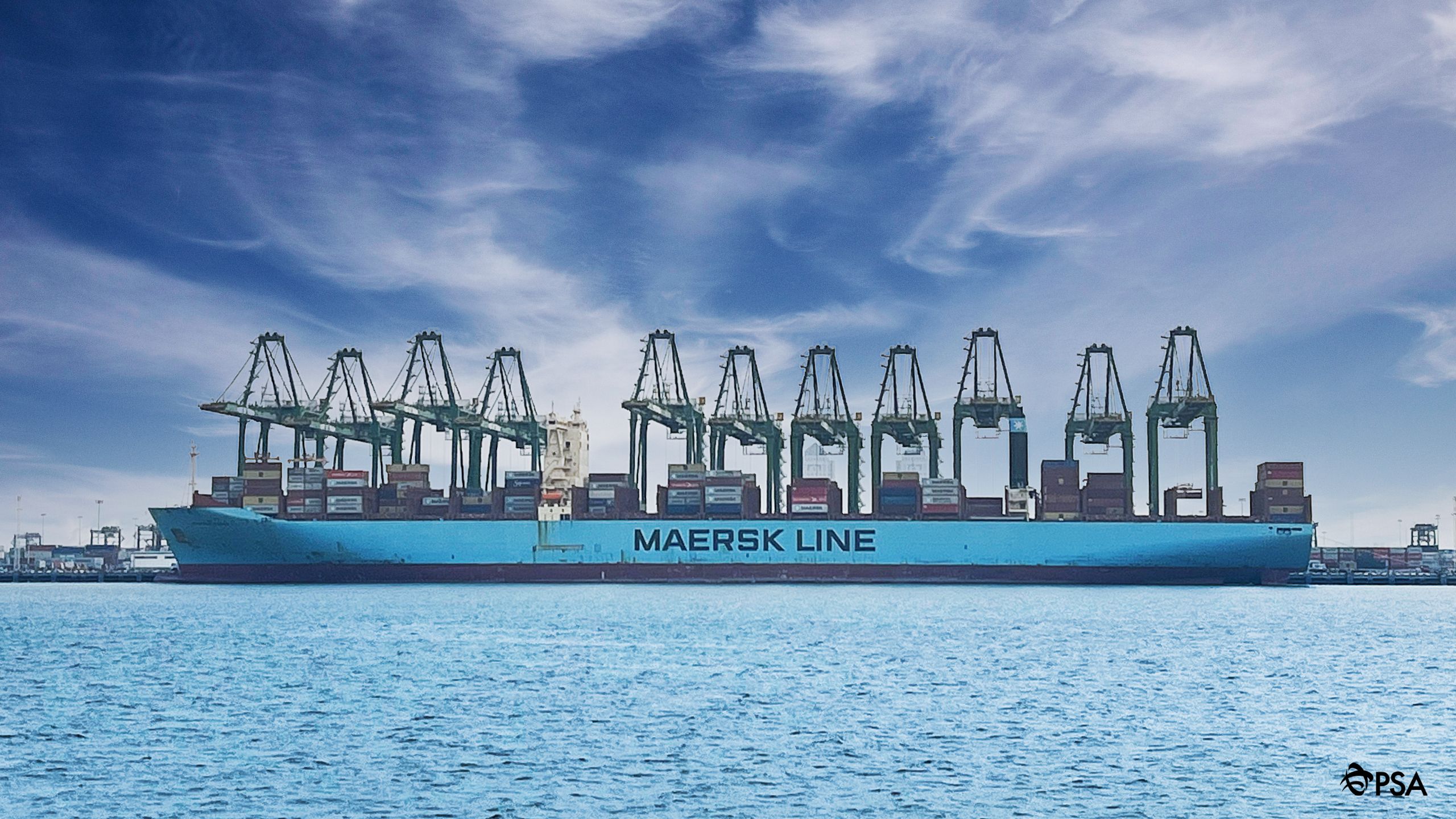 2560x1440 Tianjin Port Container Terminal Sets New Gross Berth Productivity Record on the Madison Maersk