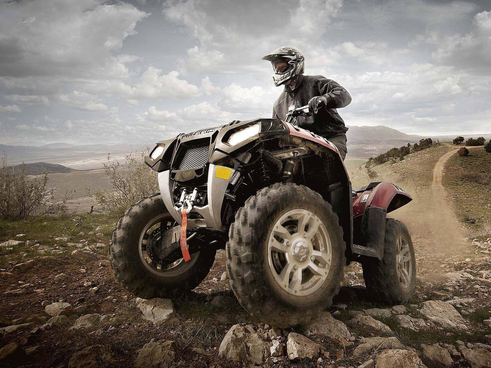1600x1200 UTV Wallpaper