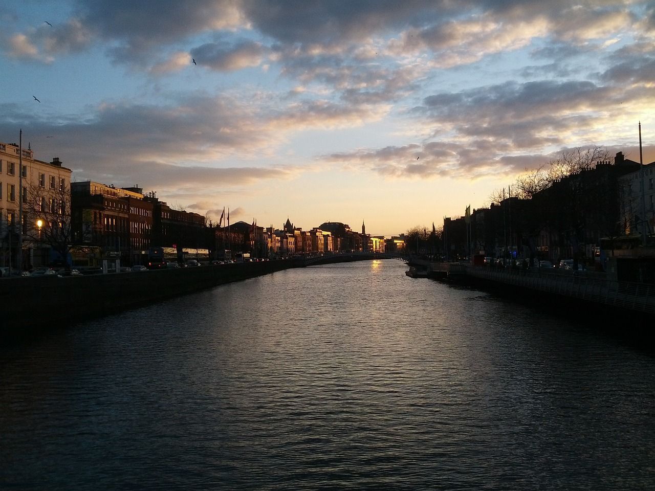 1280x960 Dublin Ireland Liffey