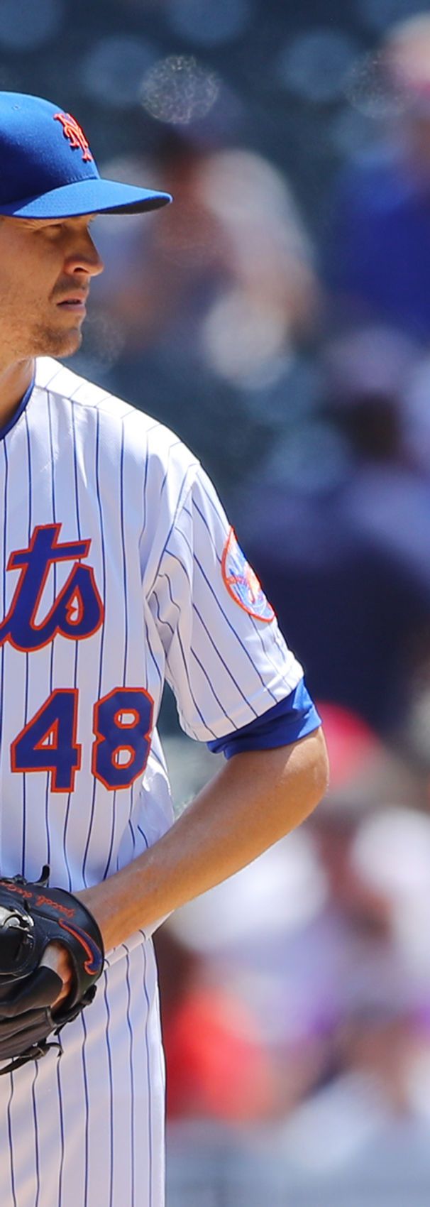 606x1700 NL Outstanding Pitcher